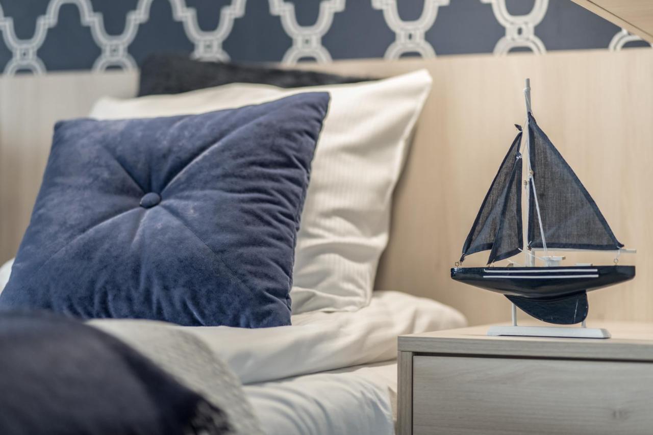 Lion Apartments - Naviflat Brabank Premium Apartment With Parking Danzica Esterno foto
